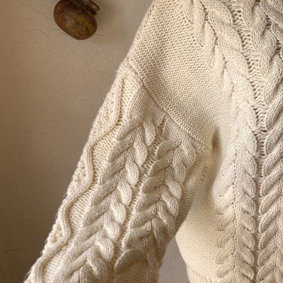 🎉🎉NEW WITH TAG‼️ ATTU ( beige botany ) CHUNKY KNIT TURTLE NECK SWEATER ‼️ - Picture 6 of 16